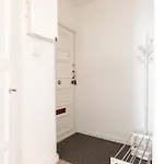Huoneisto --2ndhomes Cozy Courtyard With Location In Kamppi--