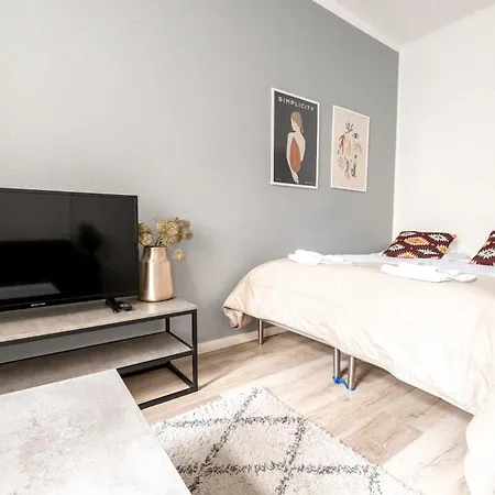 Apartamento --2ndhomes Cozy Courtyard With Location In Kamppi-- *