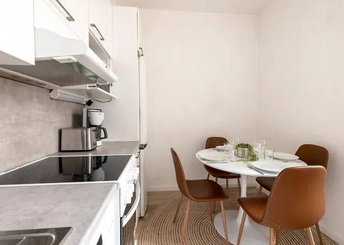 --2ndhomes Cozy Courtyard With Location In Kamppi-- *