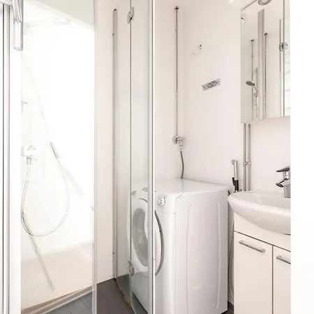 --2ndhomes Cozy Courtyard With Location In Kamppi-- Helsínquia